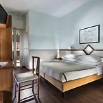 Milano Hotel 3*